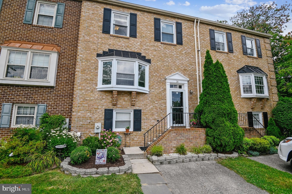 26 Carriage Walk Ct, Parkville, MD 21234 - photo 1