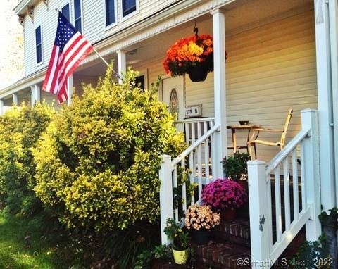 175 Lighthouse Rd unit B, New Haven, CT 06512 - photo 1