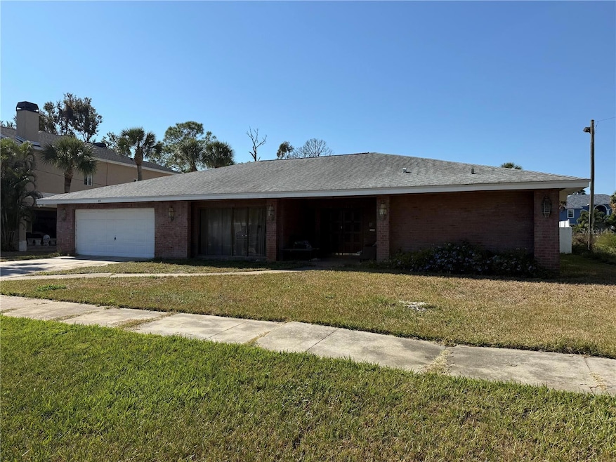653 Bayshore Dr, Tarpon Springs, FL 34689 - photo 1