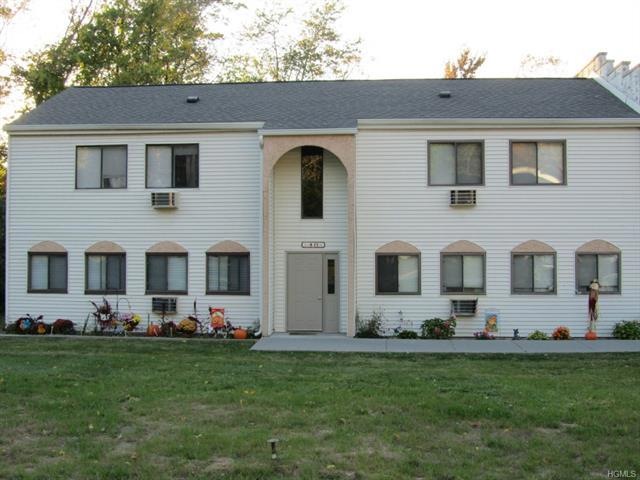 48 Scarborough Ln unit A, Wappingers Falls, NY 12590 - photo 1