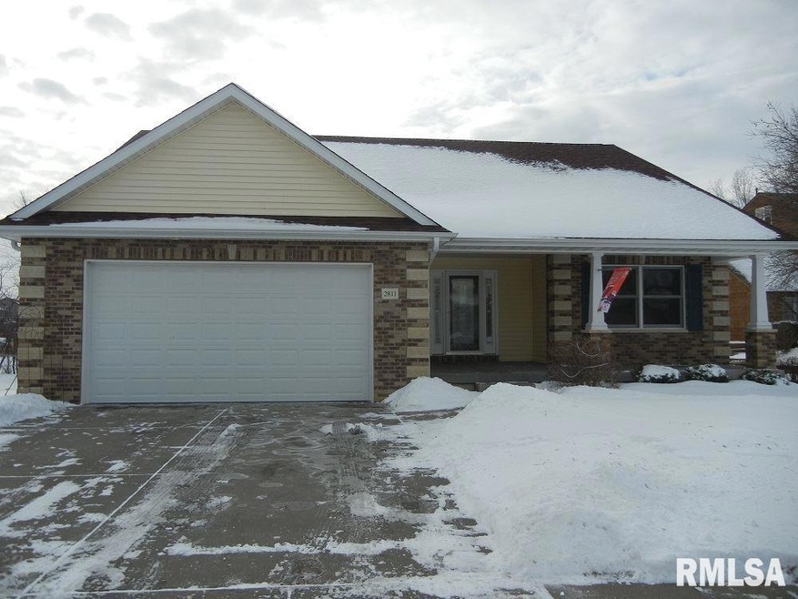 2811 W 63rd St, Davenport, IA 52806 - photo 1