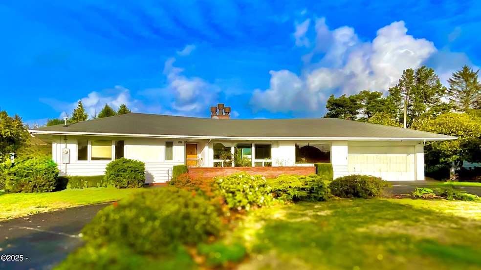 2418 1st St, Tillamook, OR 97141 - photo 1