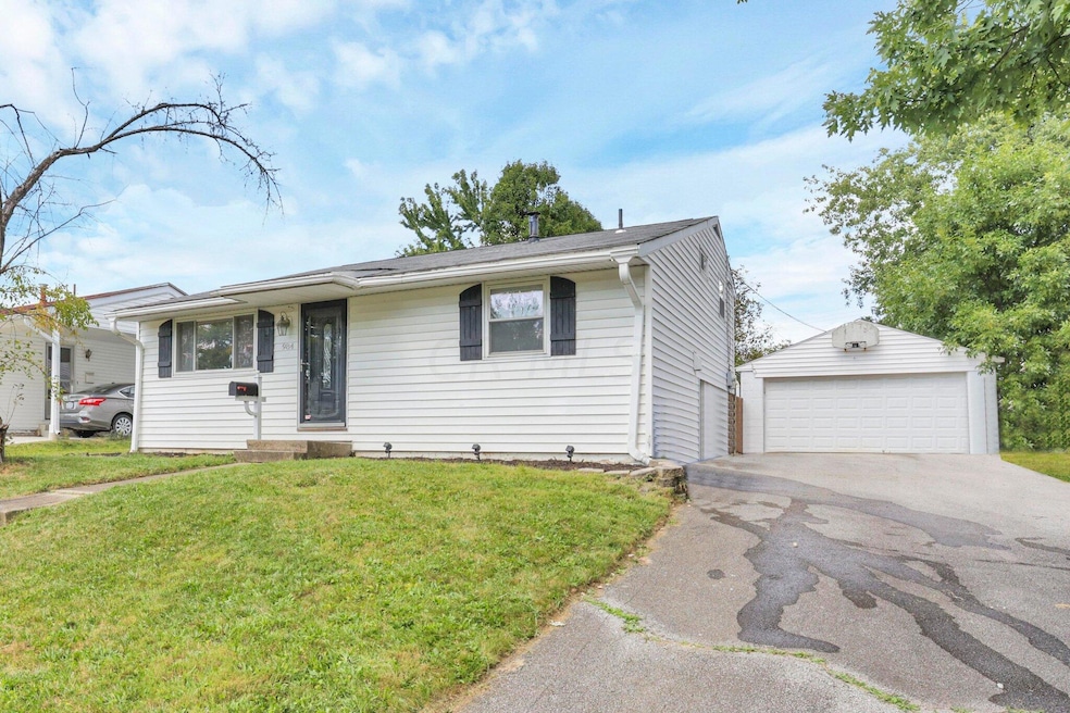 984 Melwood Dr, Columbus, OH 43228 MLS 223030195