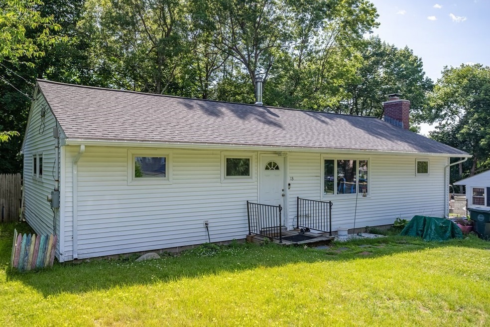 13 Somerset Ln, Holden, MA 01520 - photo 1