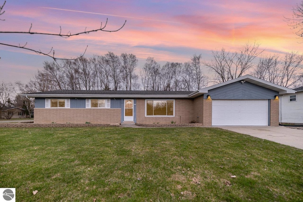 Under Contract $295,000