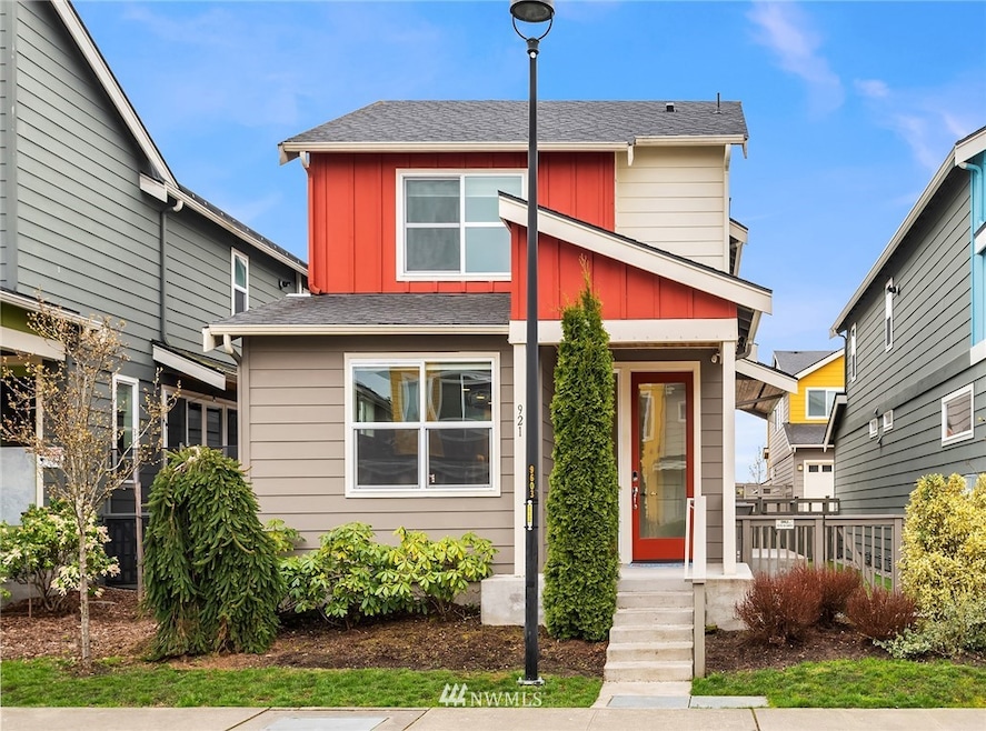 Sold $809,533 • Co-Listing Agent