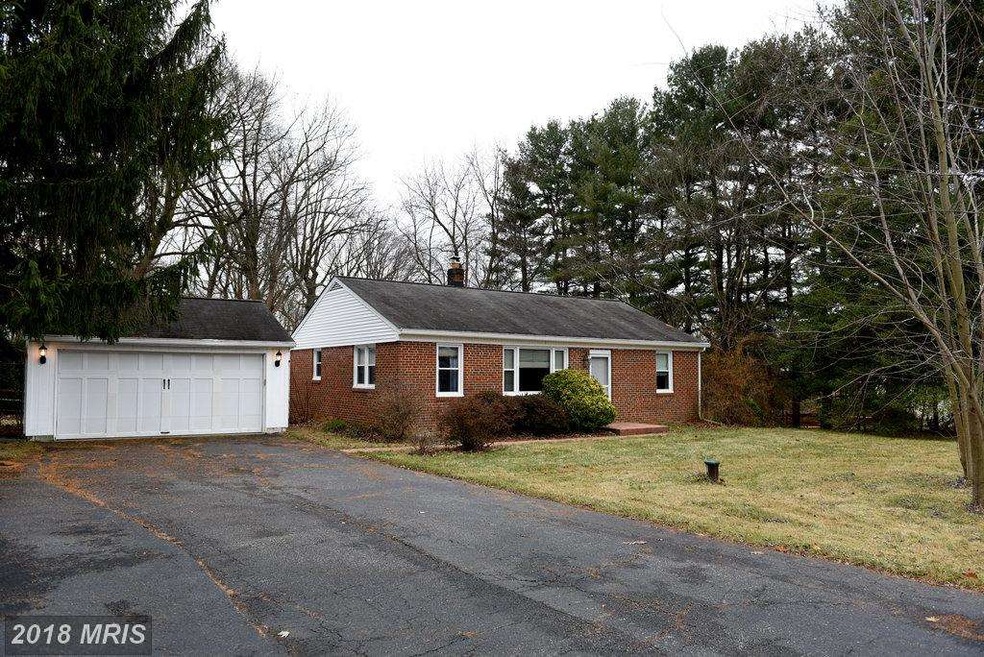 635 Streaker Rd, Sykesville, MD 21784 - photo 1