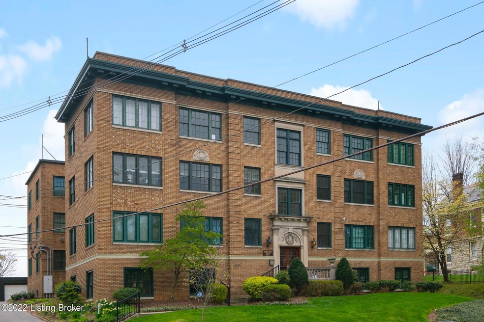 1360 Eastern Pkwy unit 6, Louisville, KY 40204 - photo 1