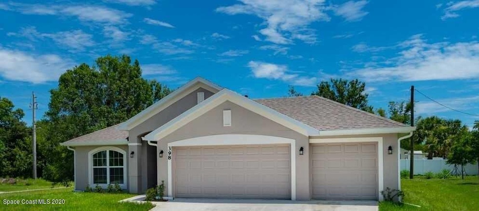 Exterior 3 Car Garage