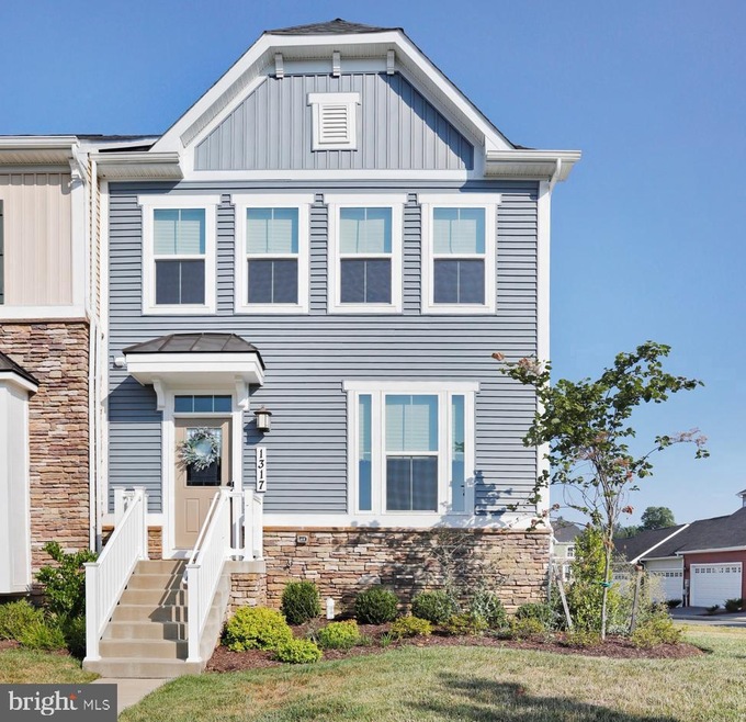 1317 Scheer St, Brunswick, MD 21716 - photo 1