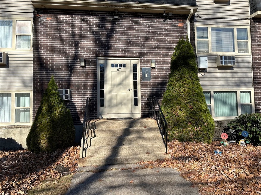 67 Elizabeth St unit 12, Attleboro, MA 02703 - photo 1
