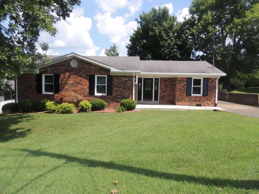 136 Goodloe Ave, Bloomfield, KY 40008 - photo 1