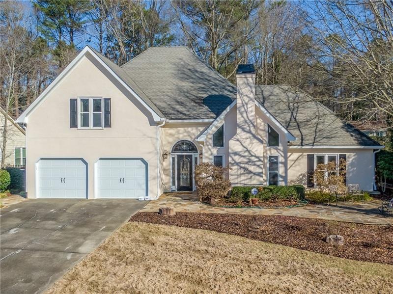 Welcome Home! Spacious Home and Lot with Master on