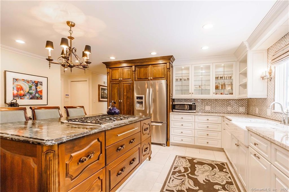 35 Ironwood Rd unit 35, West Hartford, CT 06117 - photo 1