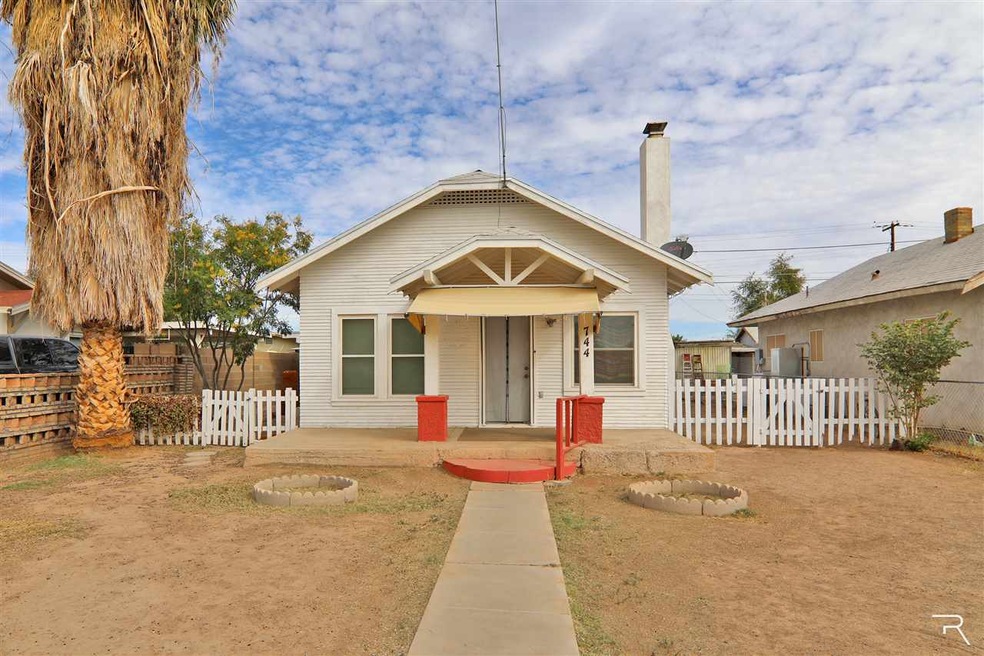 744 W 1st St, Yuma, AZ 85364 - photo 1