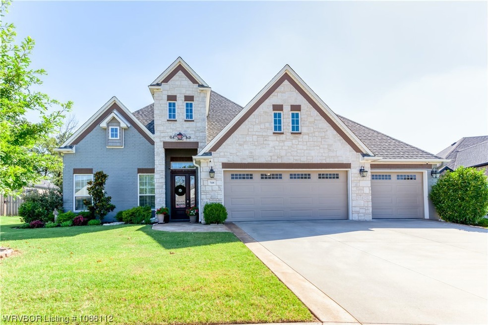 Sold $595,000