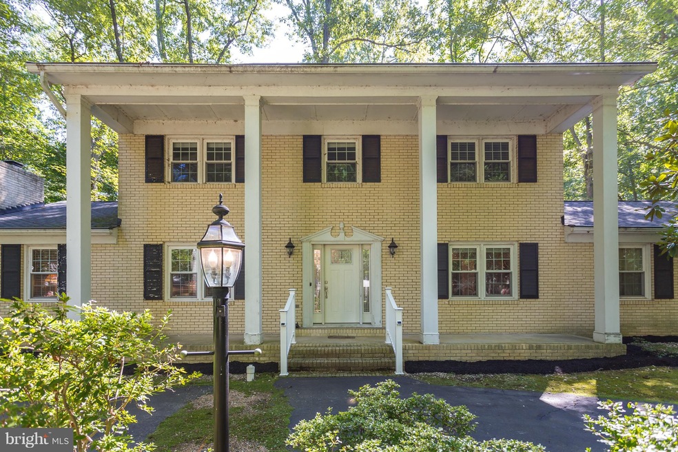 5253 Quesenberry Dr, King George, VA 22485 - photo 1