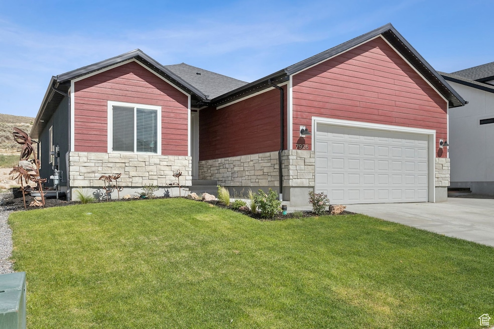 7926 N Bristlecone Rd, Eagle Mountain, UT 84005 - photo 1