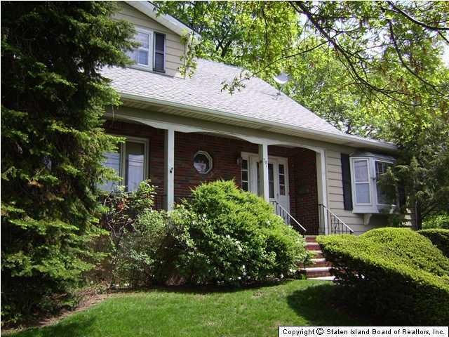 791 Clove Rd, Staten Island, NY 10310 - photo 1