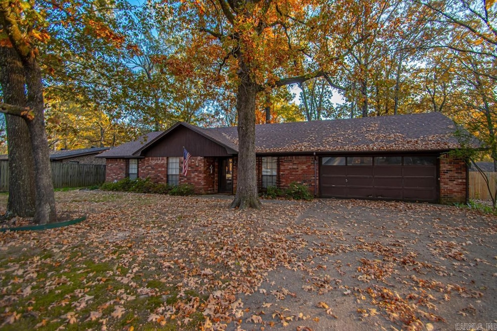 1905 Hutto St, Conway, AR 72032 - photo 1