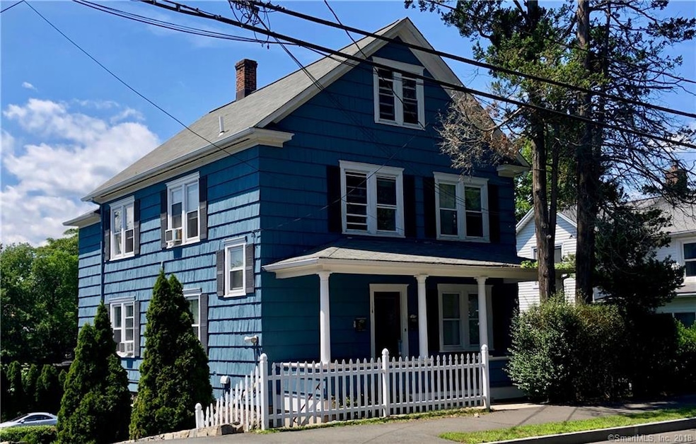 Front Street view. Roof and exterior in excellent 