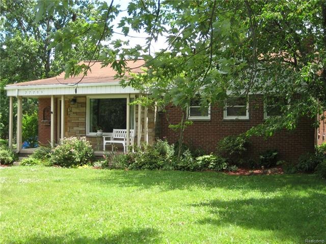 27705 SOUTHPOINTE GROSSE ILE