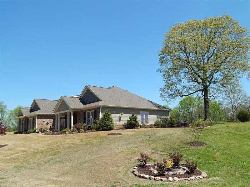 5816 Abbey View Ct, Clermont, GA 30527 - photo 1