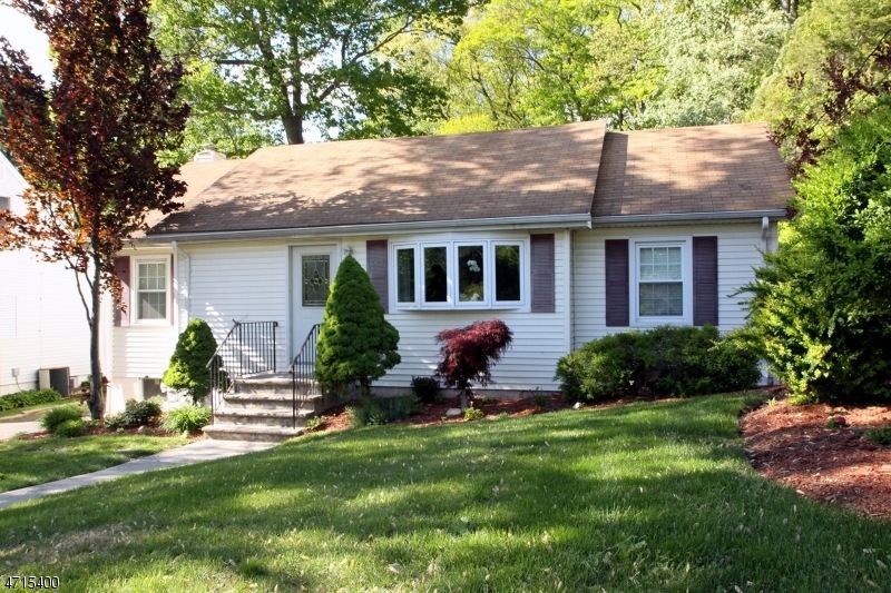 19 Oswego Ave, Oakland, NJ 07436 - photo 1