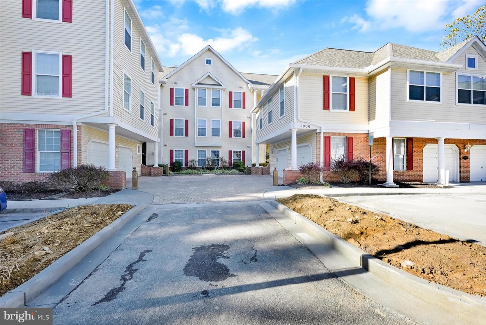 5006 Hollington Dr unit 204, Owings Mills, MD 21117 - photo 1