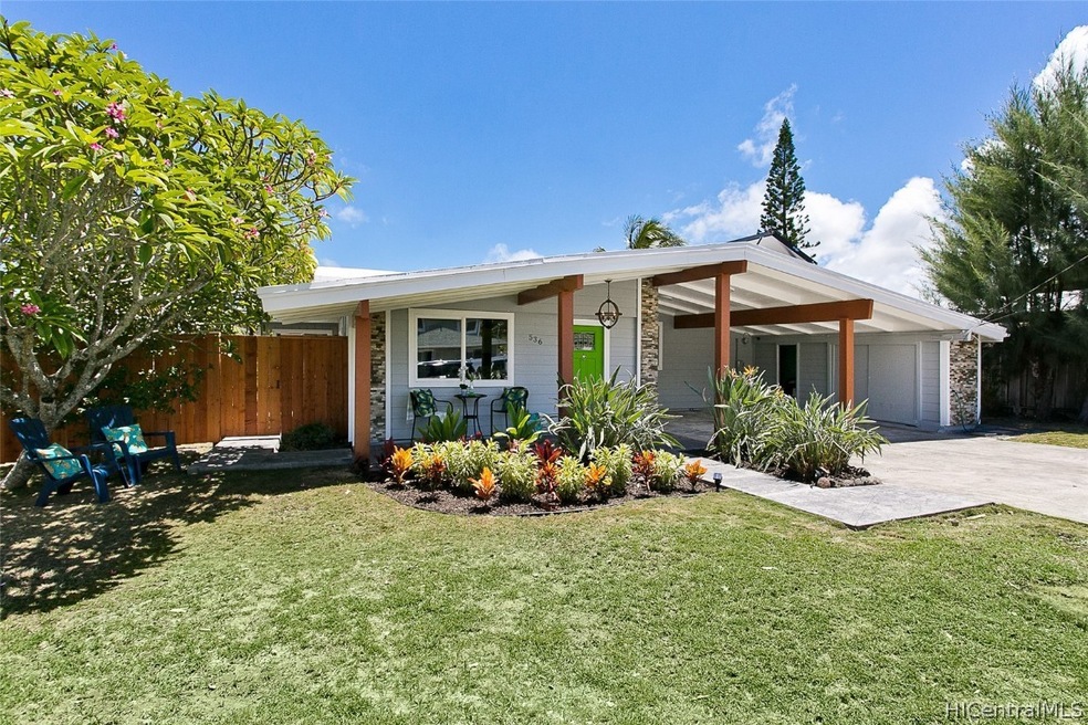 Enjoy Kailua Living in this Newly remodeled 3 bedr