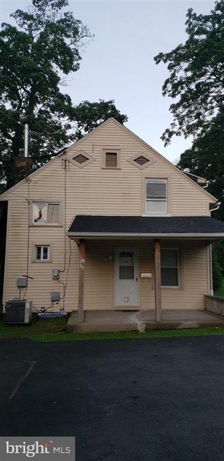 24 1/2 School Ln, Ardmore, PA 19003 - photo 1