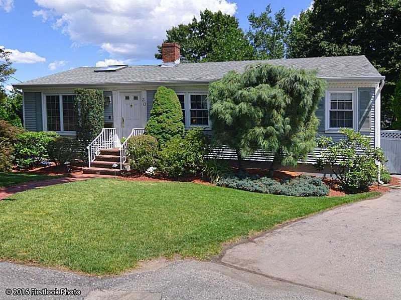 30 Sunrise Dr, Providence, RI 02908 - photo 1