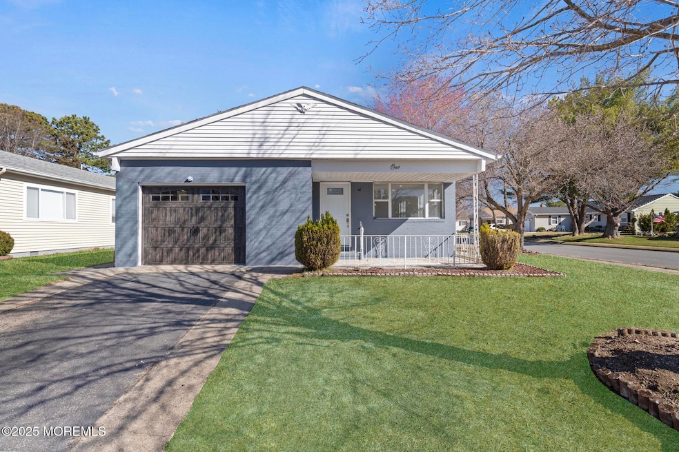 1 Redlands Ct, Toms River, NJ 08757 - photo 1