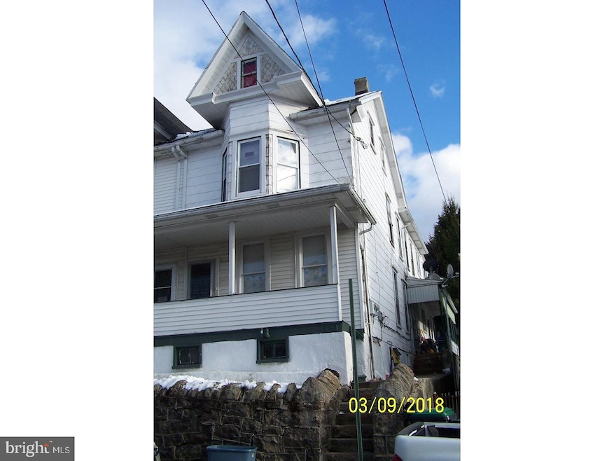 324 Arlington St, Tamaqua, PA 18252 - photo 1