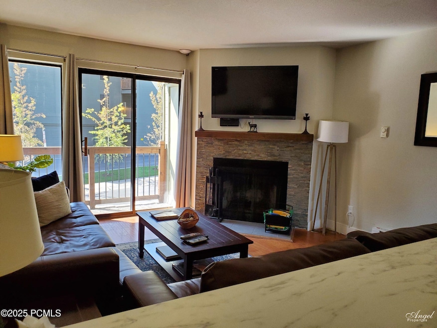 Living-Room-2-scaled