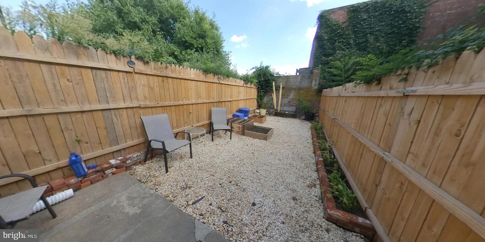 2651 1/2 Martha St, Philadelphia, PA 19125 - photo 1