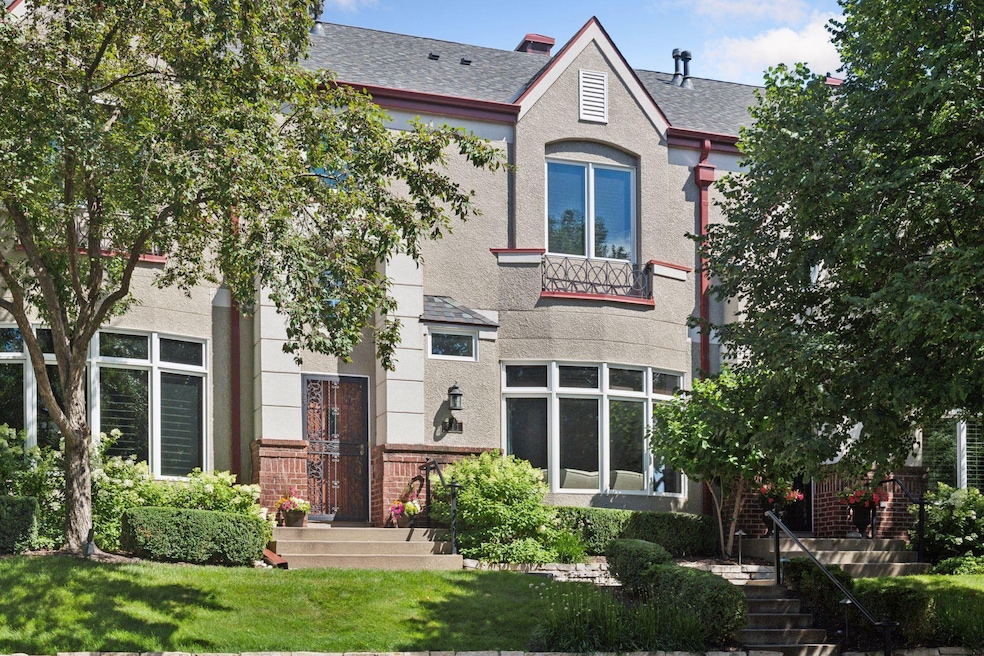 Pending $775,000 • Co-Listing Agent