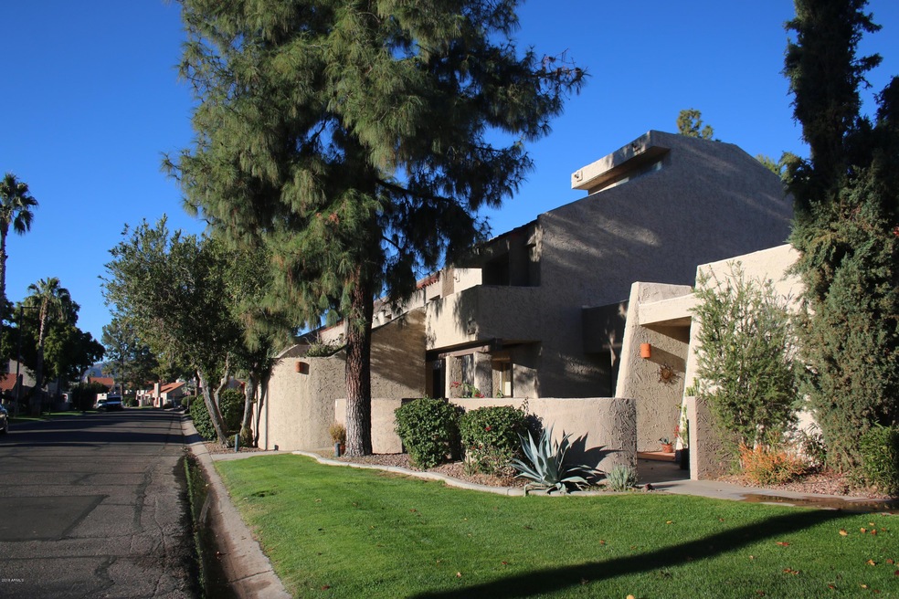 7316 N Via Camello Del Norte unit 104, Scottsdale, AZ 85258 - photo 1