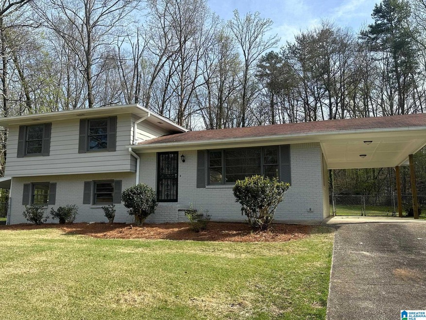 313 26th Ave NE, Center Point, AL 35215 - photo 1