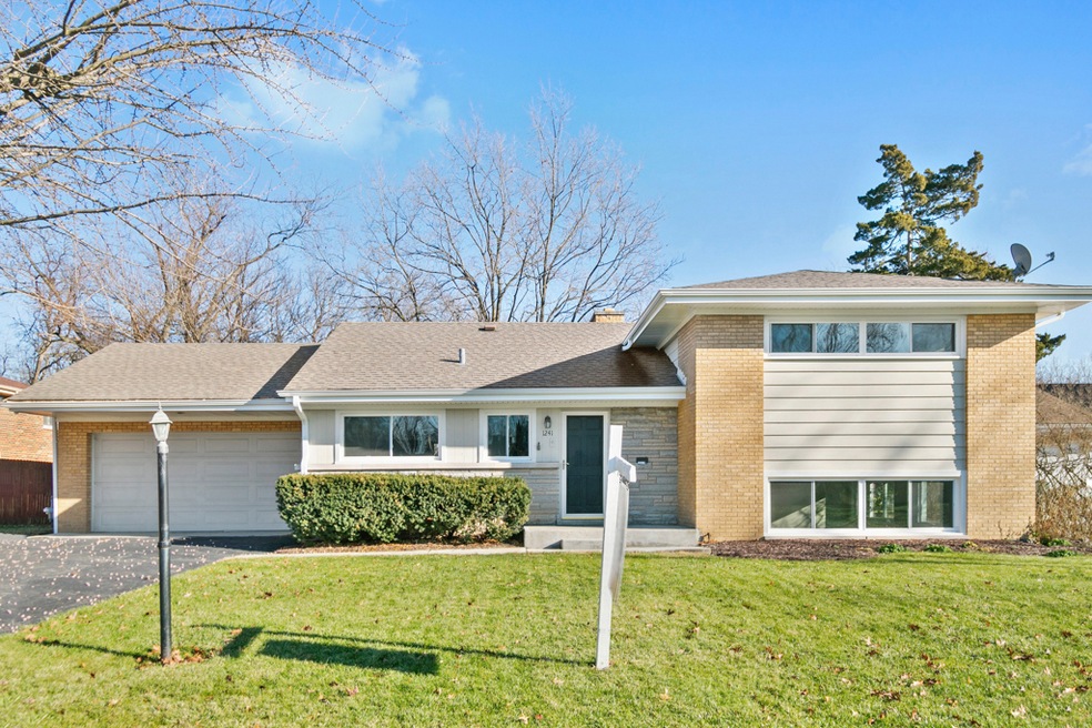 1241 Oakmont Ave, Flossmoor, IL 60422 MLS MRD11938348