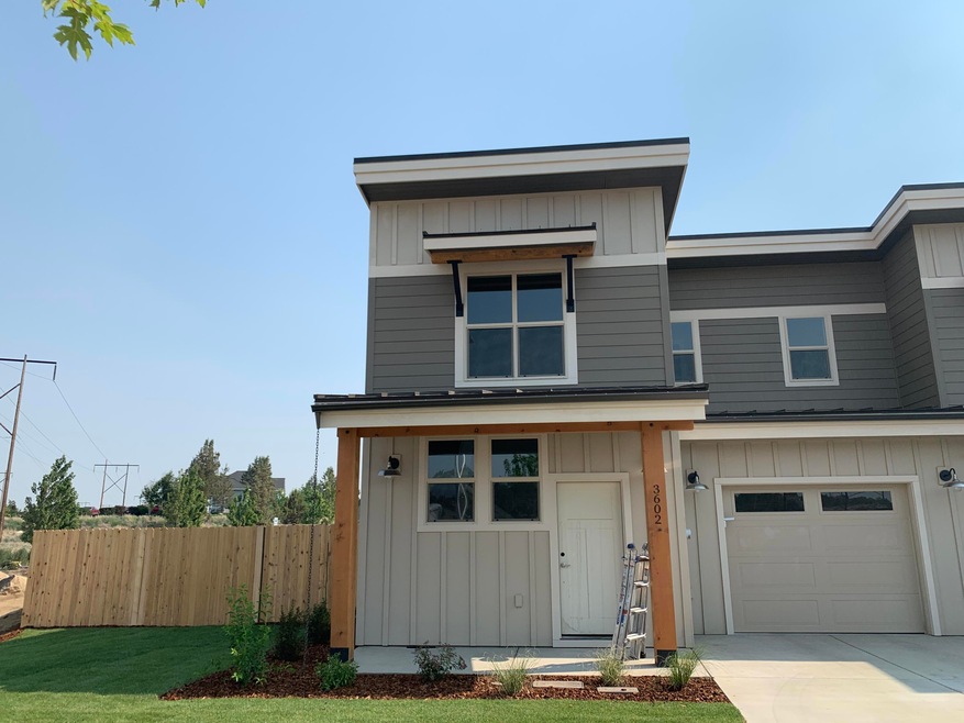 3602 SW Badger Ave, Redmond, OR 97756 - photo 1