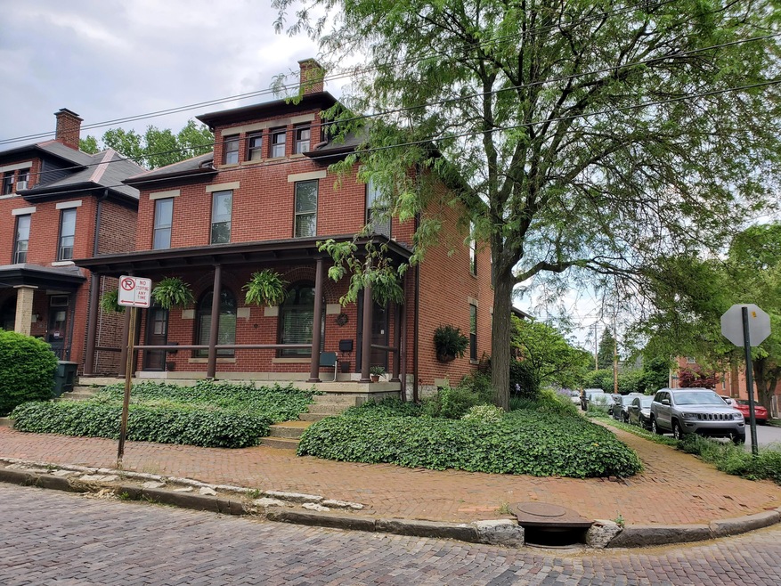 299 E Sycamore St, Columbus, OH 43206 - photo 1