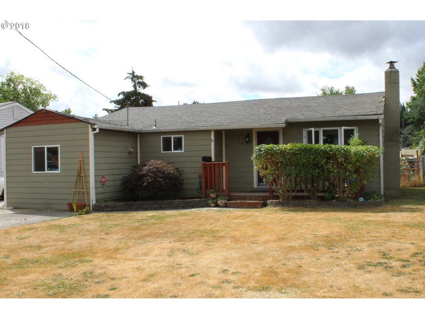 710 E 8th St, Newberg, OR 97132 - photo 1