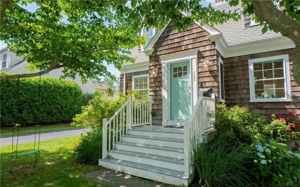 122 Ruggles Ave, Newport, RI 02840 - photo 1
