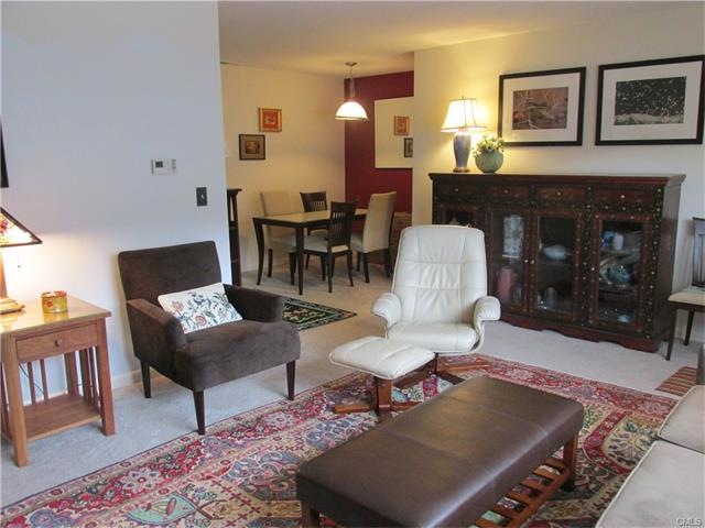 11 Village Walk unit 11, Wilton, CT 06897 - photo 1