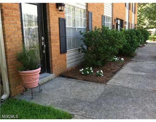 100 Park Row Ave unit D, Long Beach, MS 39560 - photo 1