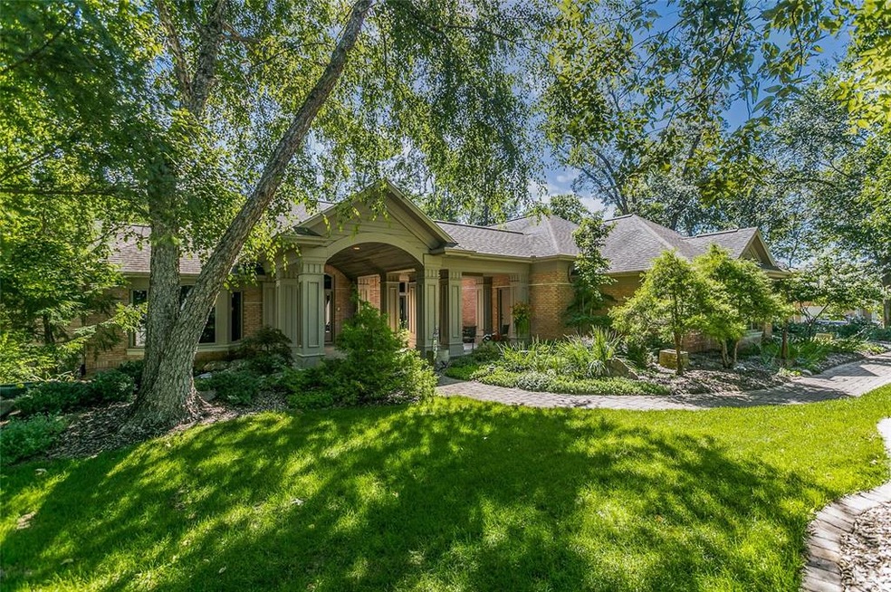 4925 Deer View Rd, Cedar Rapids, IA 52411 - photo 1