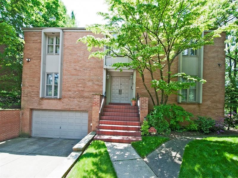 6302 Beacon St, Pittsburgh, PA 15217 - photo 1