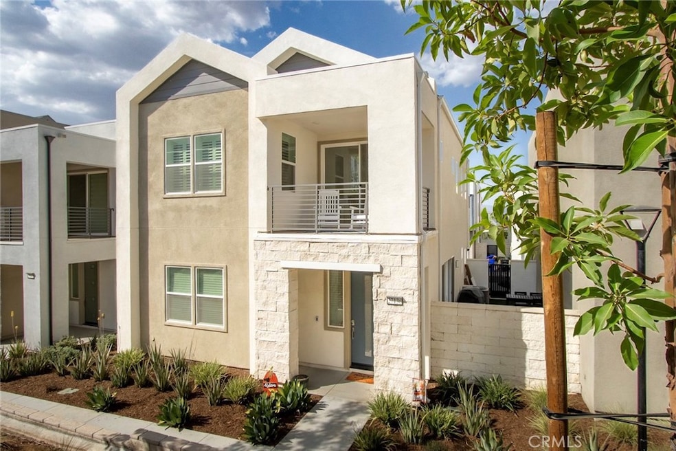 For Sale $825,000 • Co-Listing Agent