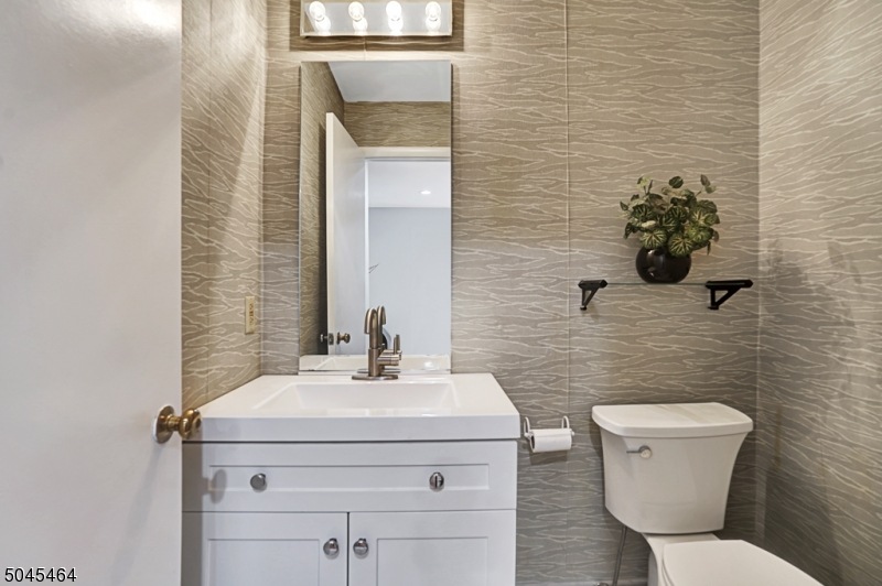 30 Maple Run, Basking Ridge, NJ 07920 - photo 1